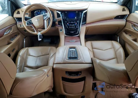 2017 Cadillac Escalade Platinum z USA, uszkodzony, nr VIN 1GYS4DKJ0HR385409